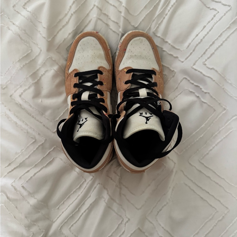 Jordan Sneakers in White and Tan